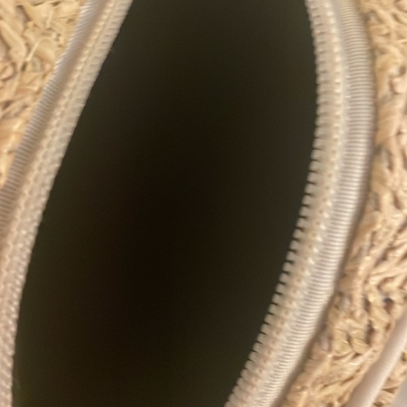 Bag - Picture 3 of 3